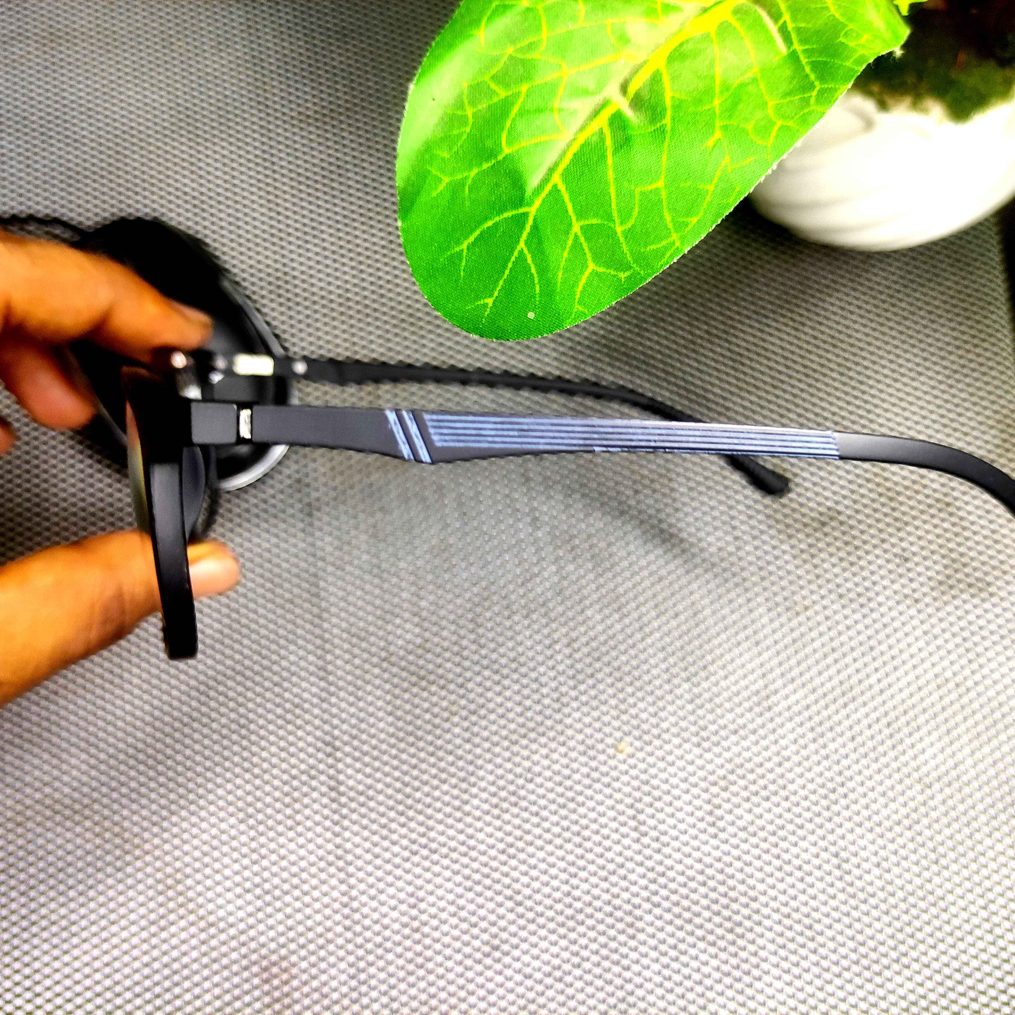 Original 420 UV Protect Blue cut Glass full Package With Chain Cover